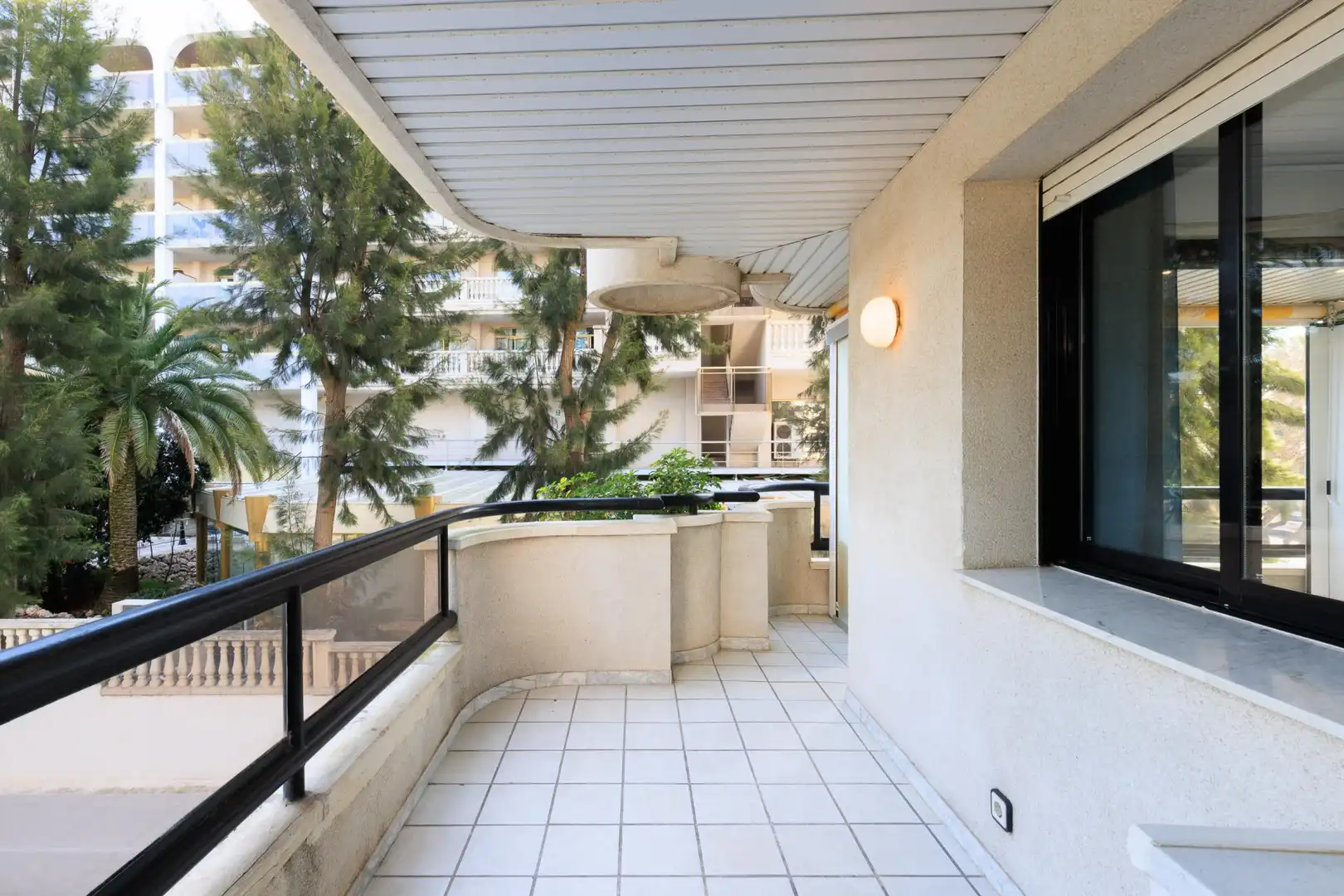 Terrassa de Apartament en venda en Salou amb Calefacció, Piscina i Moblat