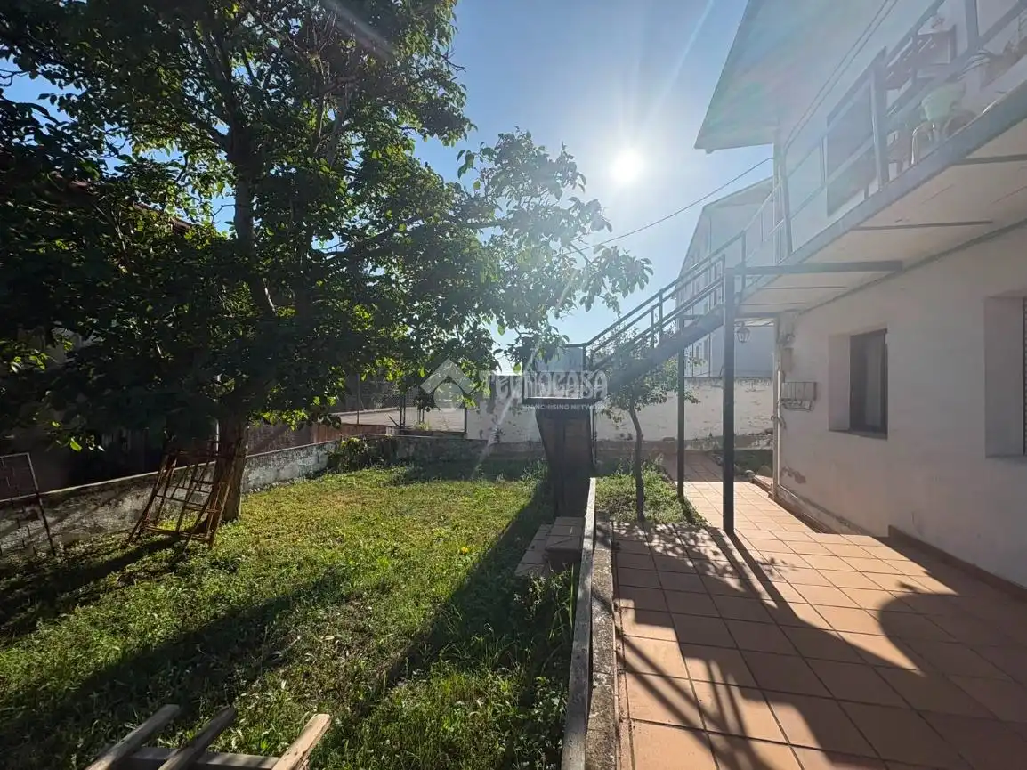 Casa con jardín en venta en C. León Felipe, imagen 12