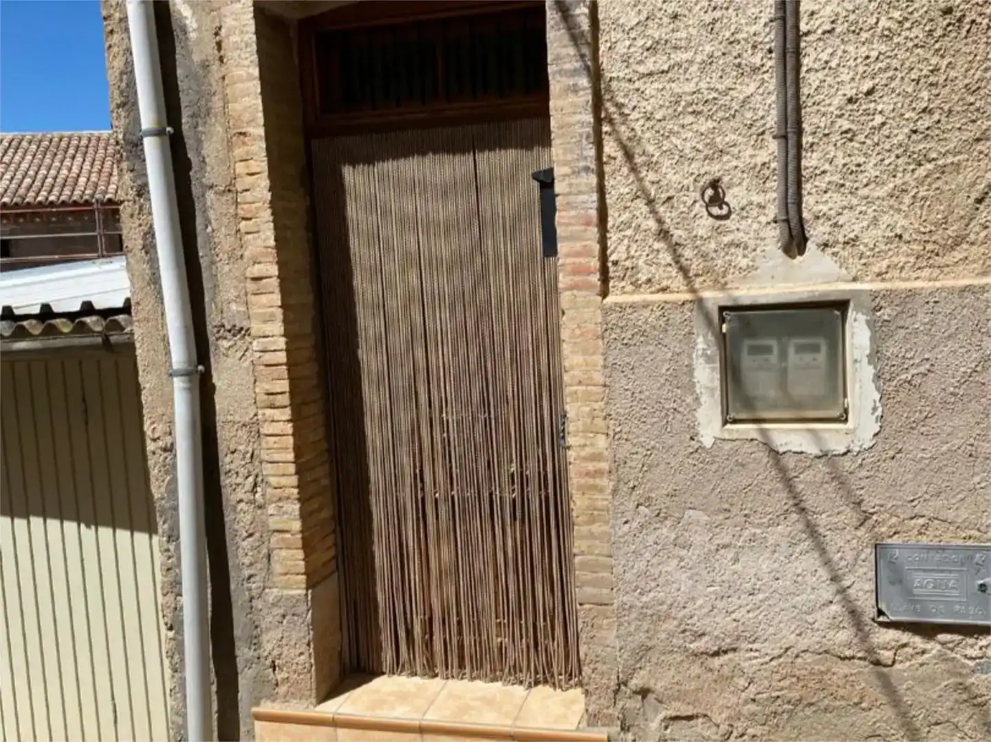 Vista exterior de Casa adosada en venda en Carenas amb Aire condicionat, Moblat i Balcó