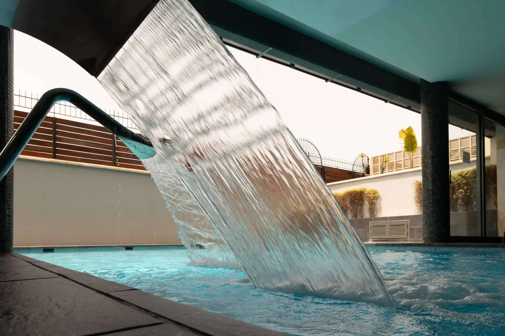 Schwimmbecken von Dachboden zum Verkauf in Las Palmas de Gran Canaria mit Terrasse, Abstellraum und Whirlpool