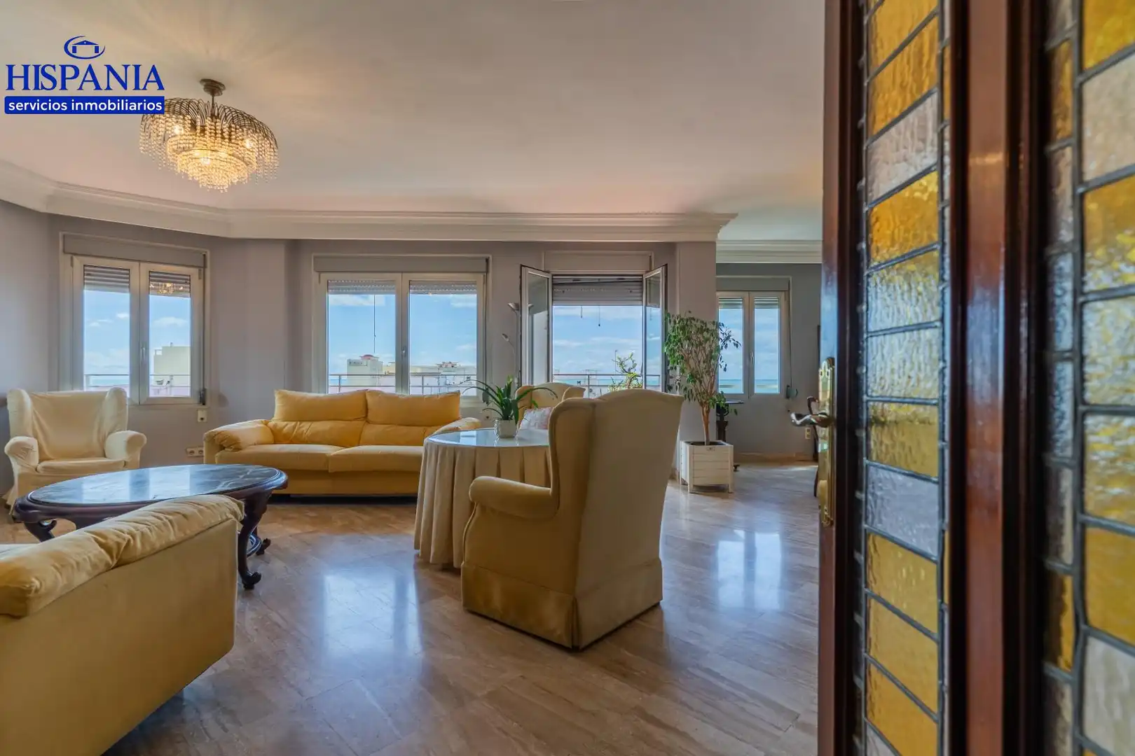 Sala d'estar de Pis en venda en  Cádiz Capital amb Aire condicionat, Terrassa i Traster