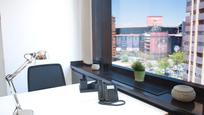 Office to rent in  Valencia Capital  with Air Conditioner, Heating and Furnished