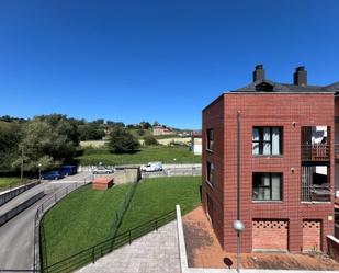 Vista exterior de Pis de lloguer en Santa María de Cayón amb Balcó