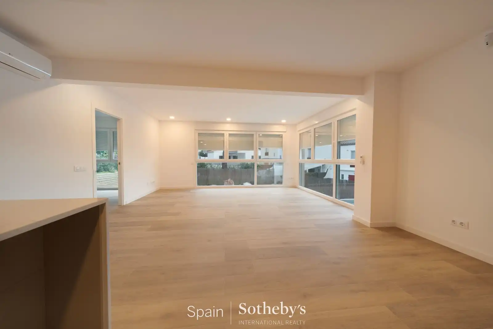 House with pool for sale in Carrer Roses, imagen 6