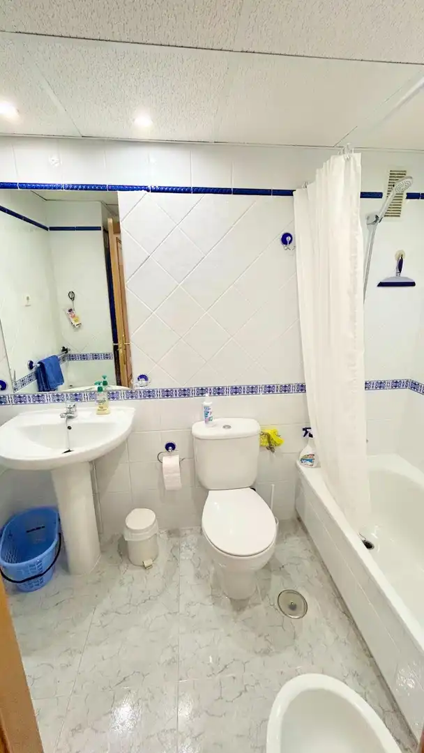 Baño de Ático en venta en Benalmádena con Aire acondicionado, Calefacción y Terraza