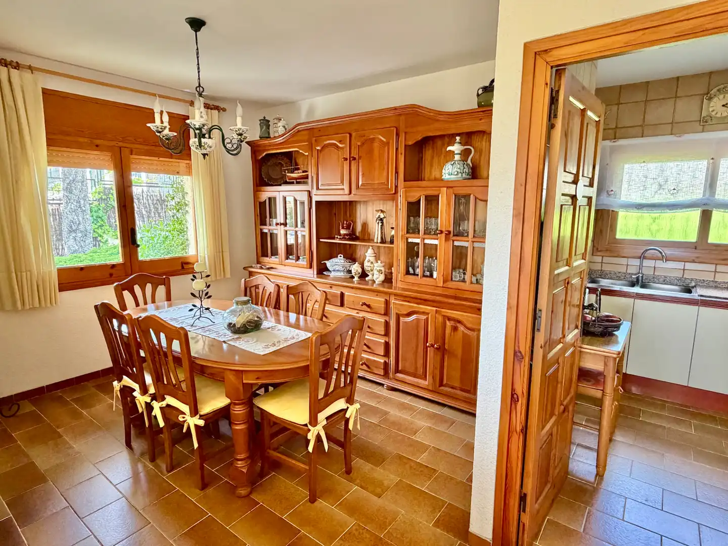 Menjador de Casa o xalet en venda en Lloret de Mar amb Aire condicionat, Jardí privat i Terrassa
