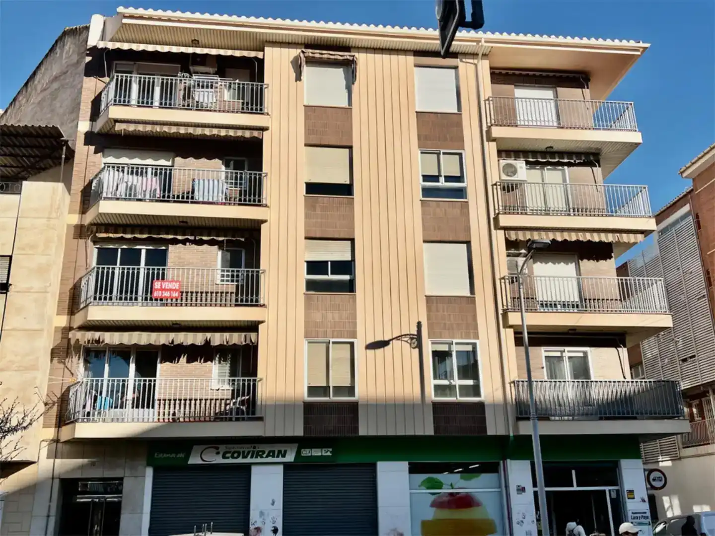 Vista exterior de Pis en venda en Guadix amb Balcó