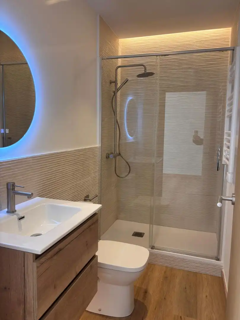 Baño de Local de alquiler en Barcelona con Aire acondicionado
