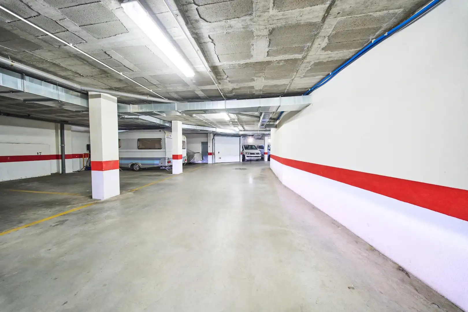 Parking of Flat for sale in Güéjar Sierra  with Air Conditioner and Community pool