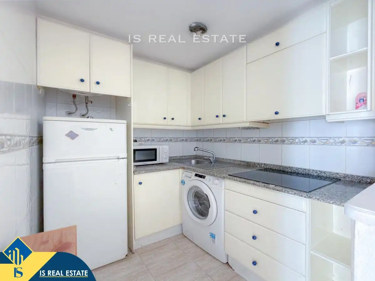 Cuina de Apartament en venda en Torrevieja amb Aire condicionat, Calefacció i Terrassa