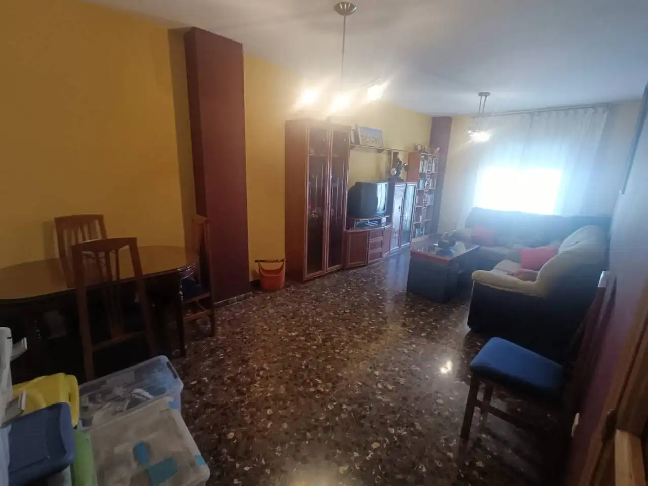 Sala d'estar de Casa o xalet en venda en Villanueva Mesía amb Jardí privat, Terrassa i Moblat