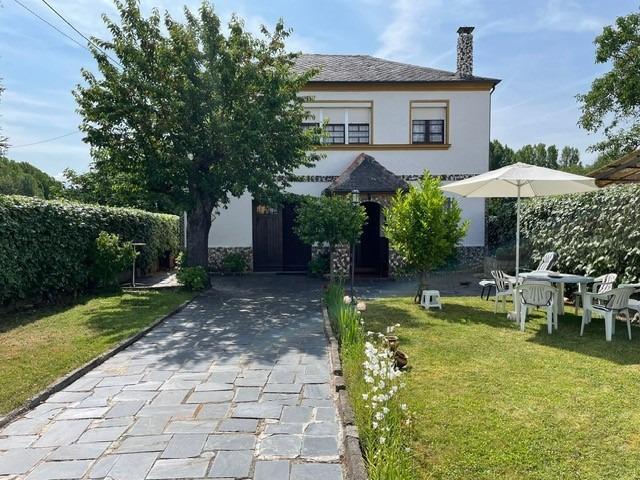 Foto 1 de Casa o xalet en venda a Arganza, León