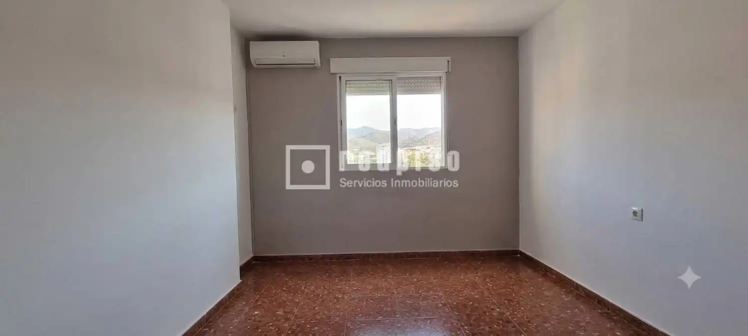 Dormitori de Pis en venda en Málaga amb Aire condicionat, Calefacció i Jardí privat