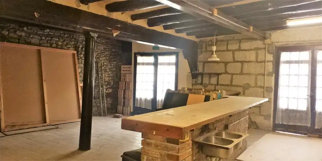 Country homes for sale in Verdú