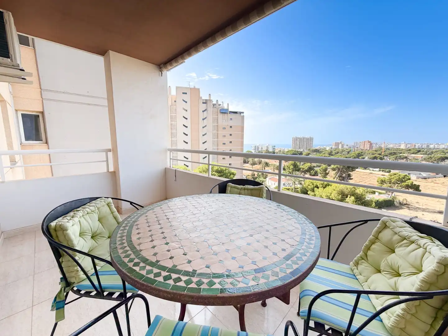 Terrassa de Apartament en venda en El Campello amb Aire condicionat, Jardí privat i Traster