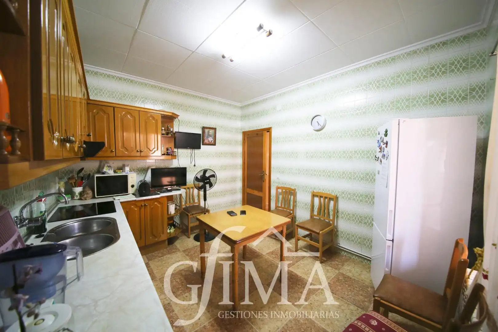 Kitchen of Houses for sale in Tomelloso  with Air Conditioner, Heating and Terrace