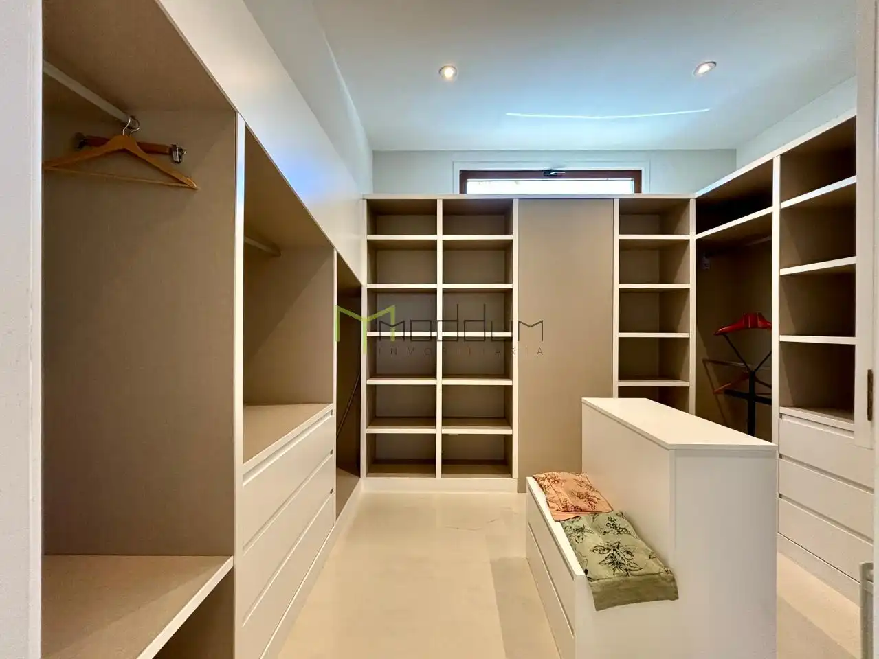 Haus oder Chalet zum Verkauf in Ames mit Heizung, Privatgarten und Terrasse