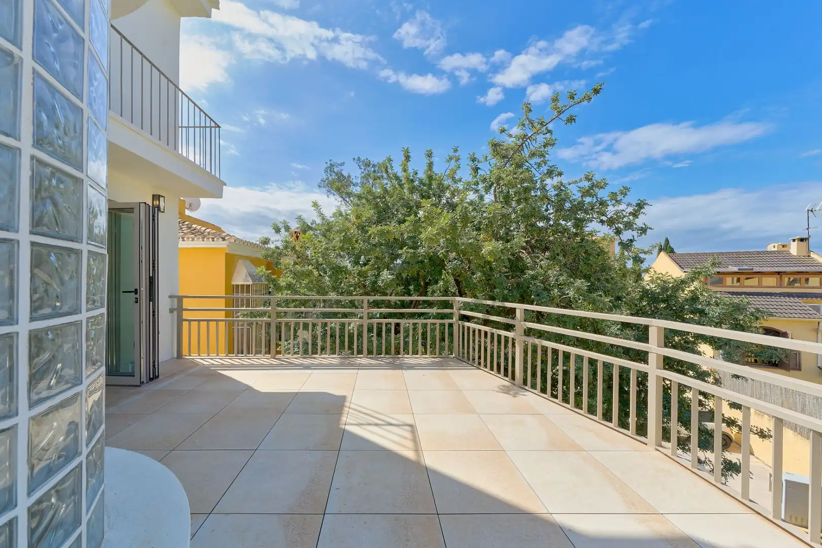 Terrace of Detached homes for sale in Málaga  with Air Conditioner, Heating and Terrace