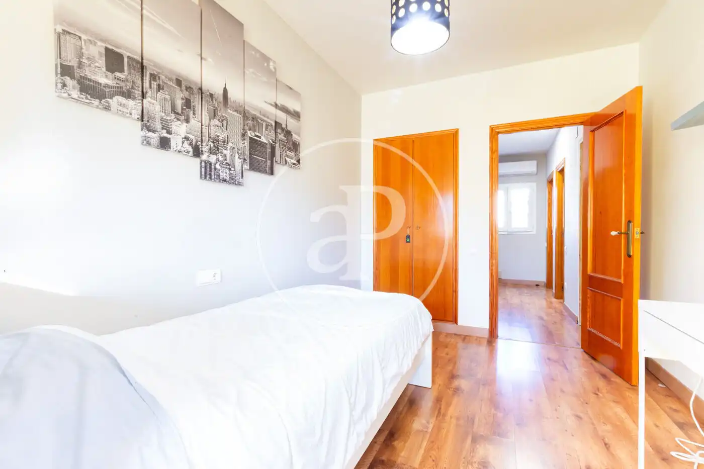 Habitación de Casa adosada en venta en Riba-roja de Túria con Aire acondicionado, Calefacción y Jardín privado
