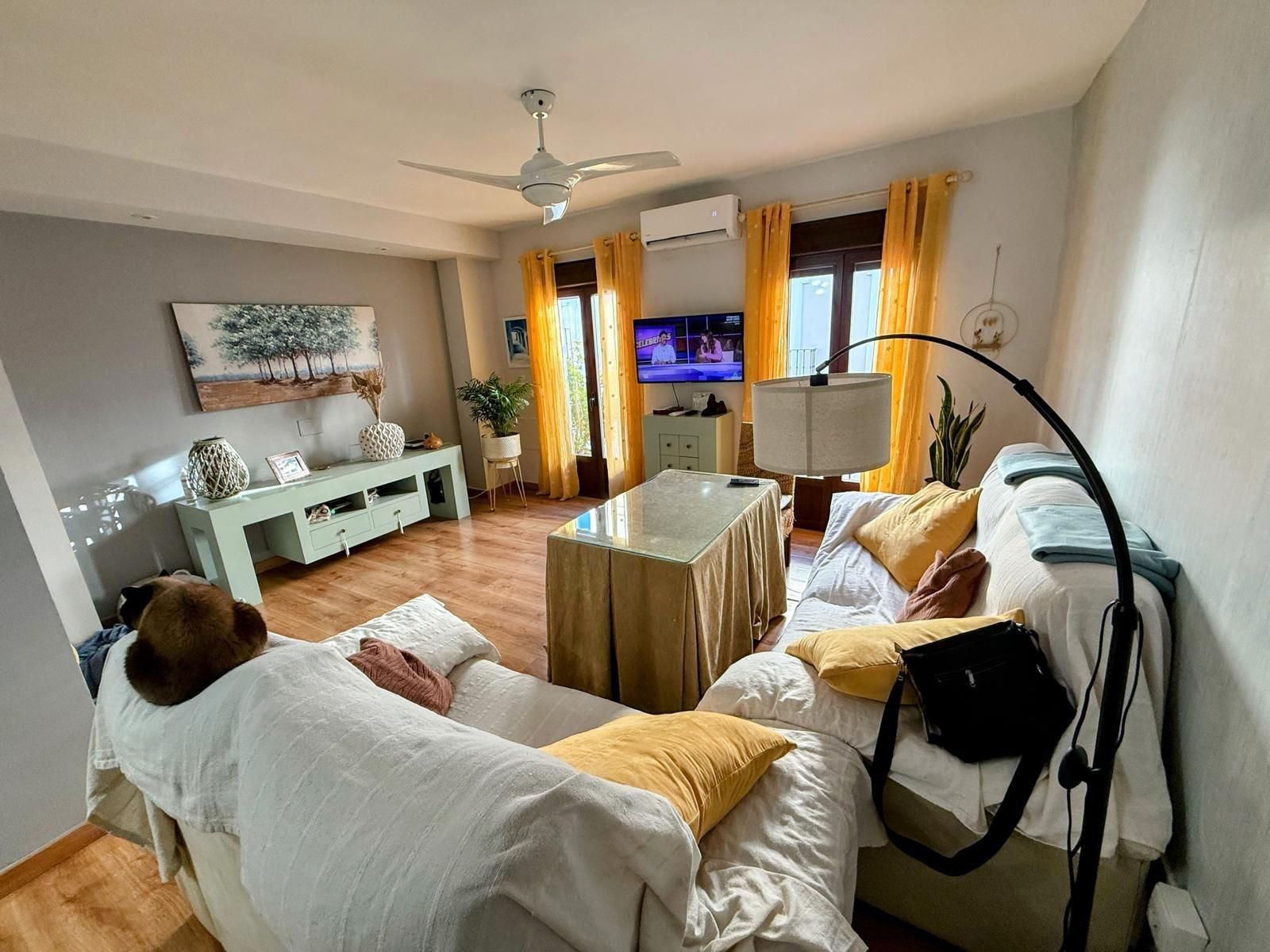 Living room of Duplex for sale in Ronda  with Air Conditioner, Terrace and Furnished