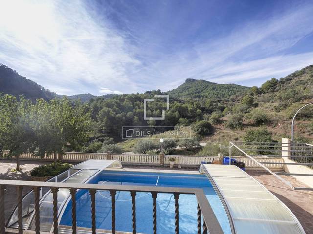 Casa-chalet en Venta en Segart