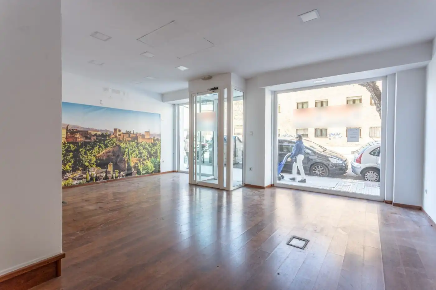 Local en venta en Arabial, 75, Camino de Ronda