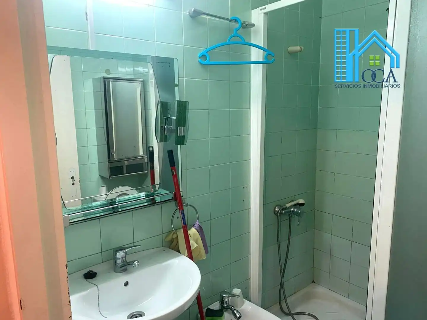 Bathroom of Flat for sale in Madrid  with Air Conditioner and Terrace