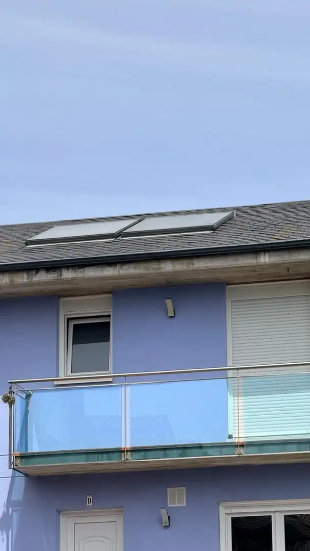 Außenansicht von Einfamilien-Reihenhaus zum Verkauf in Camargo mit Heizung und Terrasse