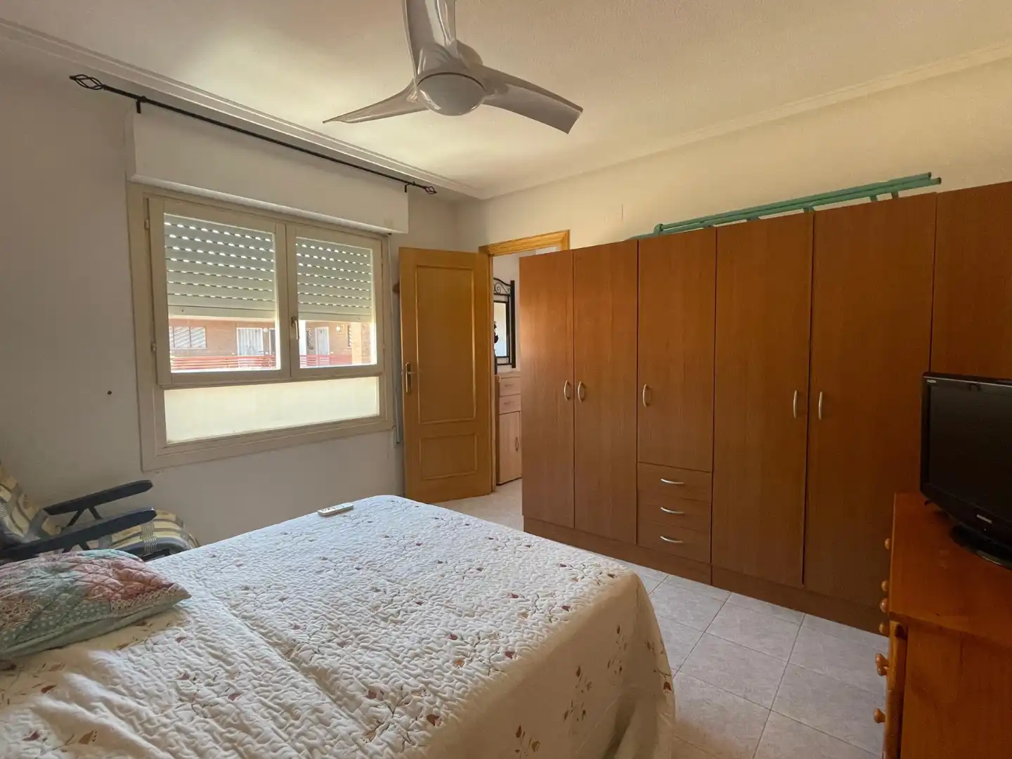 Habitación de Ático de alquiler en Torrevieja con Aire acondicionado, Calefacción y Terraza