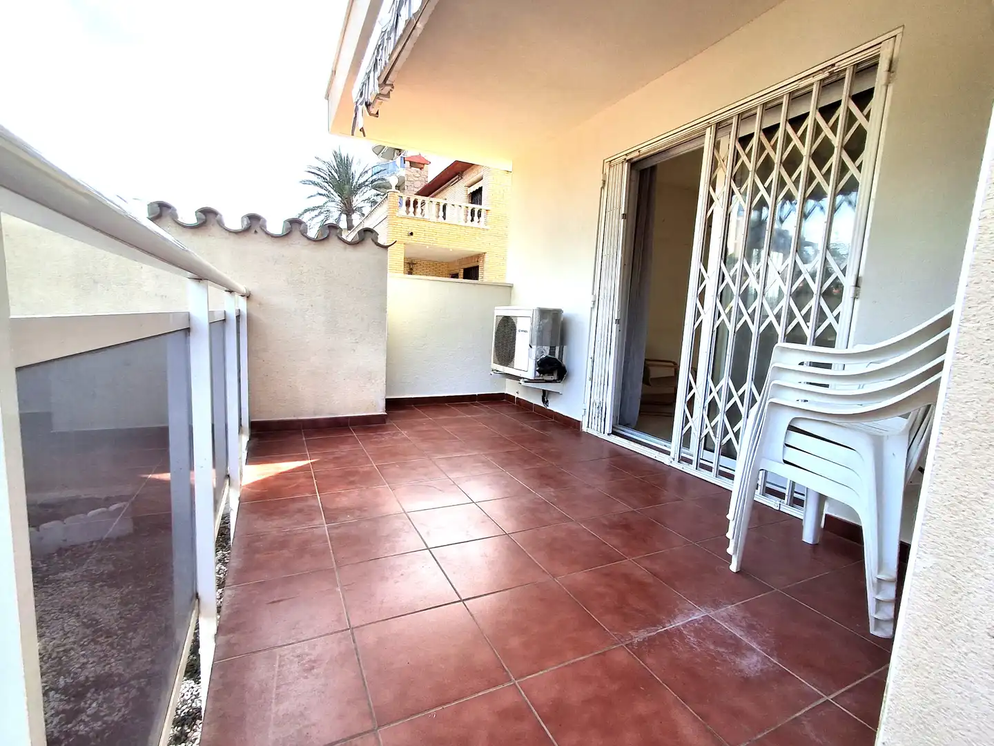 Terraza de Planta baja en venta en Mont-roig del Camp con Jardín privado, Horno y Alarma