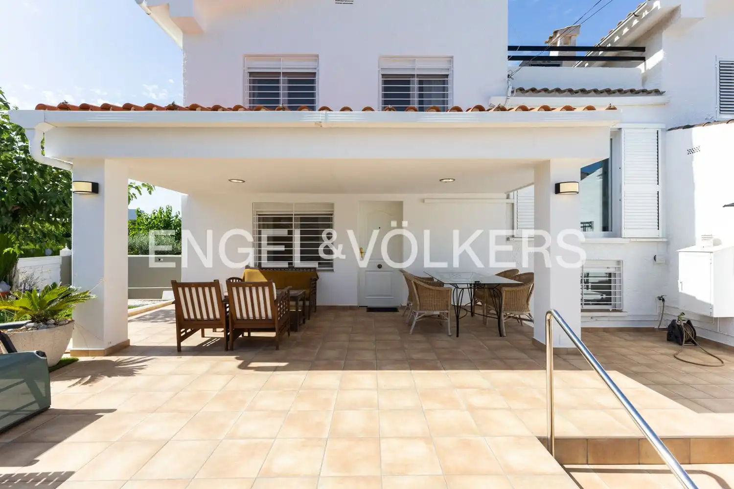 Terraza de Casa o chalet en venta en Benicasim / Benicàssim con Aire acondicionado, Calefacción y Jardín privado