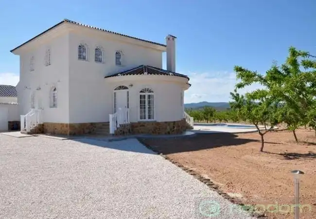 Haus zum Verkauf in El Pinós / Pinoso, imagen 2