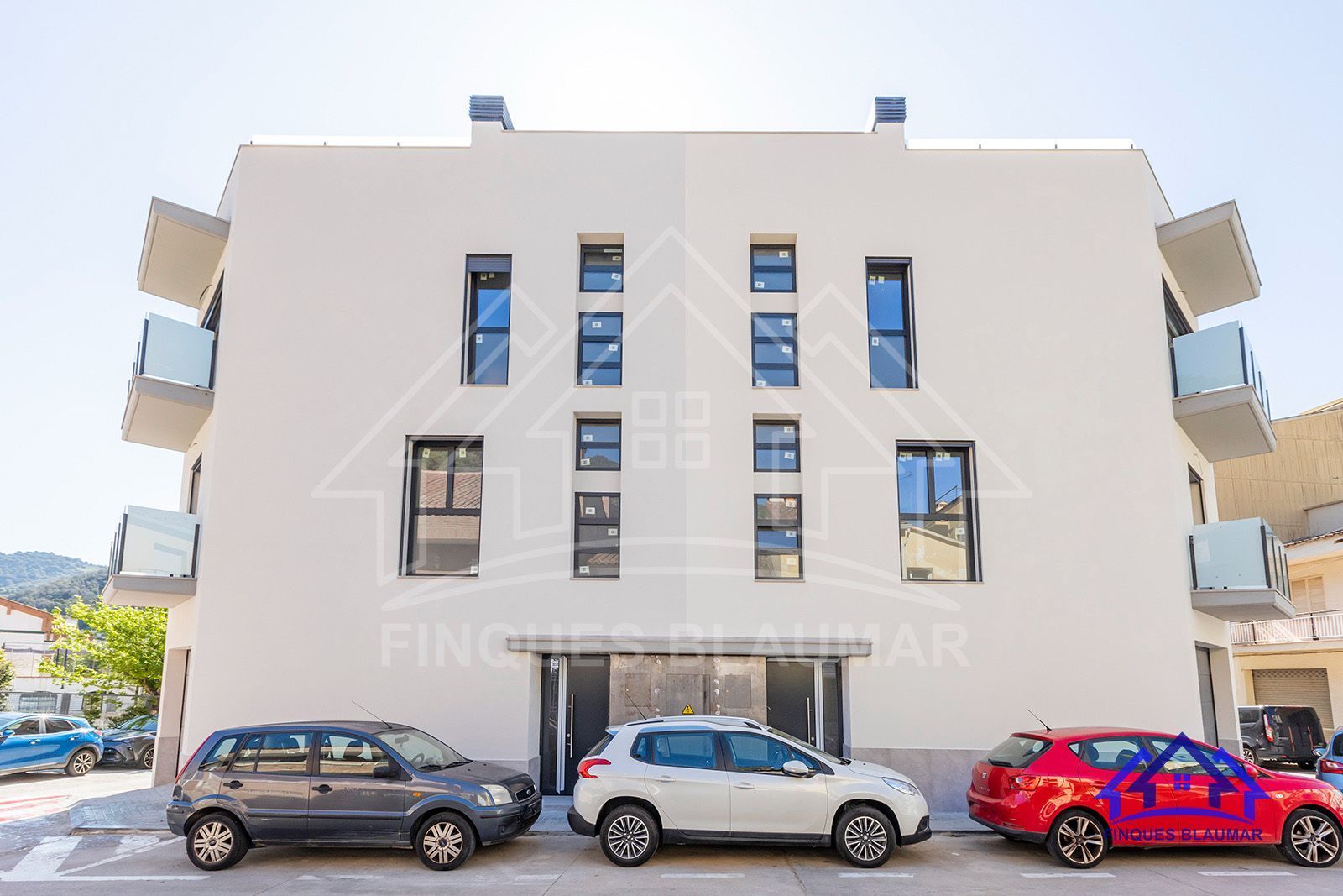 Exterior view of Single-family semi-detached for sale in Arenys de Munt  with Air Conditioner, Heating and Terrace