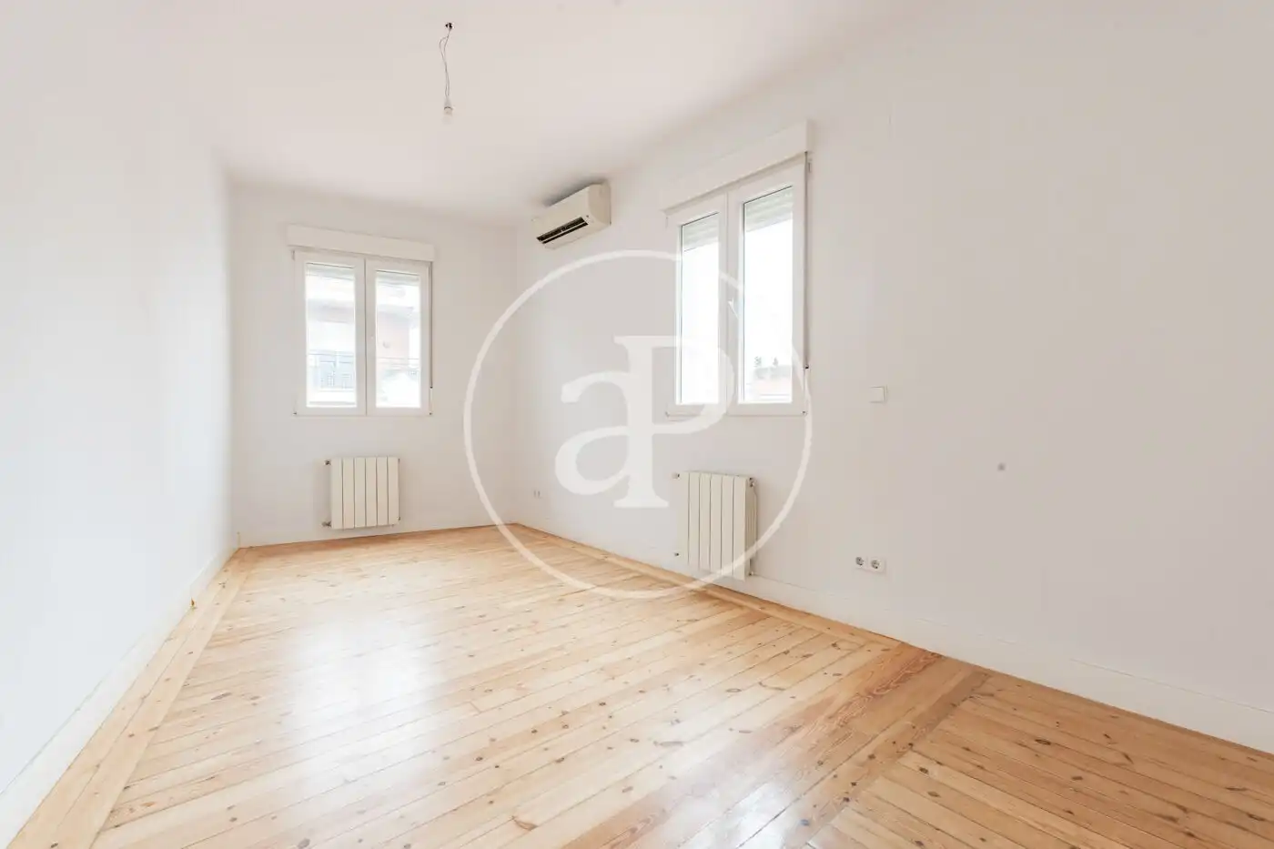 Habitación de Ático en venta en Madrid con Aire acondicionado, Calefacción y Terraza
