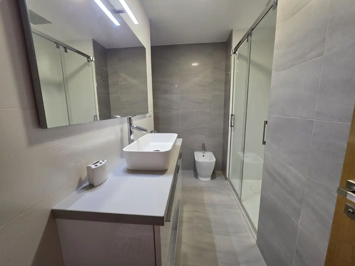 Bathroom of Flat for rent in A Coruña Capital   with Heating and Furnished