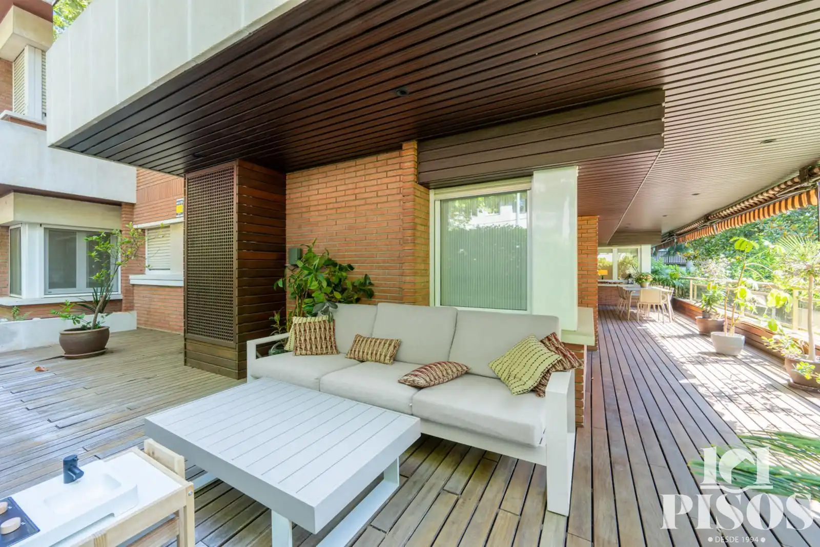 Terrace of Flat for sale in Sant Cugat del Vallès  with Air Conditioner, Heating and Private garden