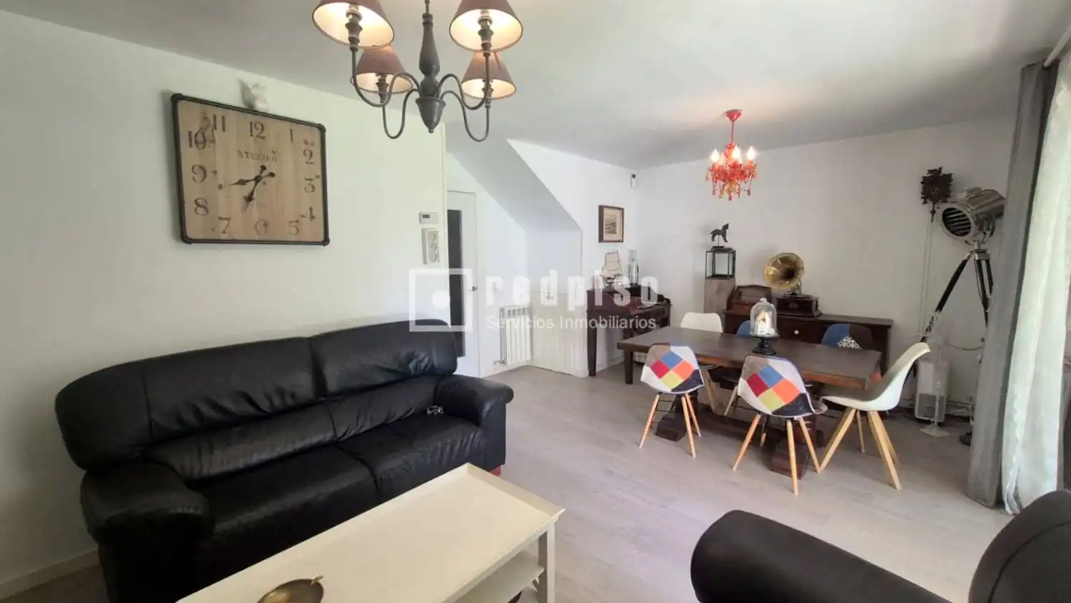 Sala d'estar de Dúplex en venda en Getafe amb Aire condicionat, Calefacció i Jardí privat