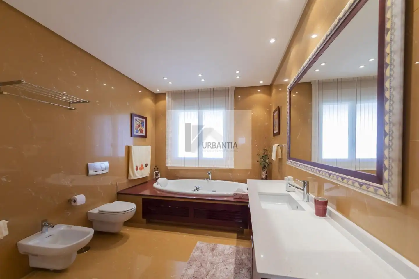 Baño de Casa o chalet en venta en Cizur con Calefacción, Jardín privado y Parquet