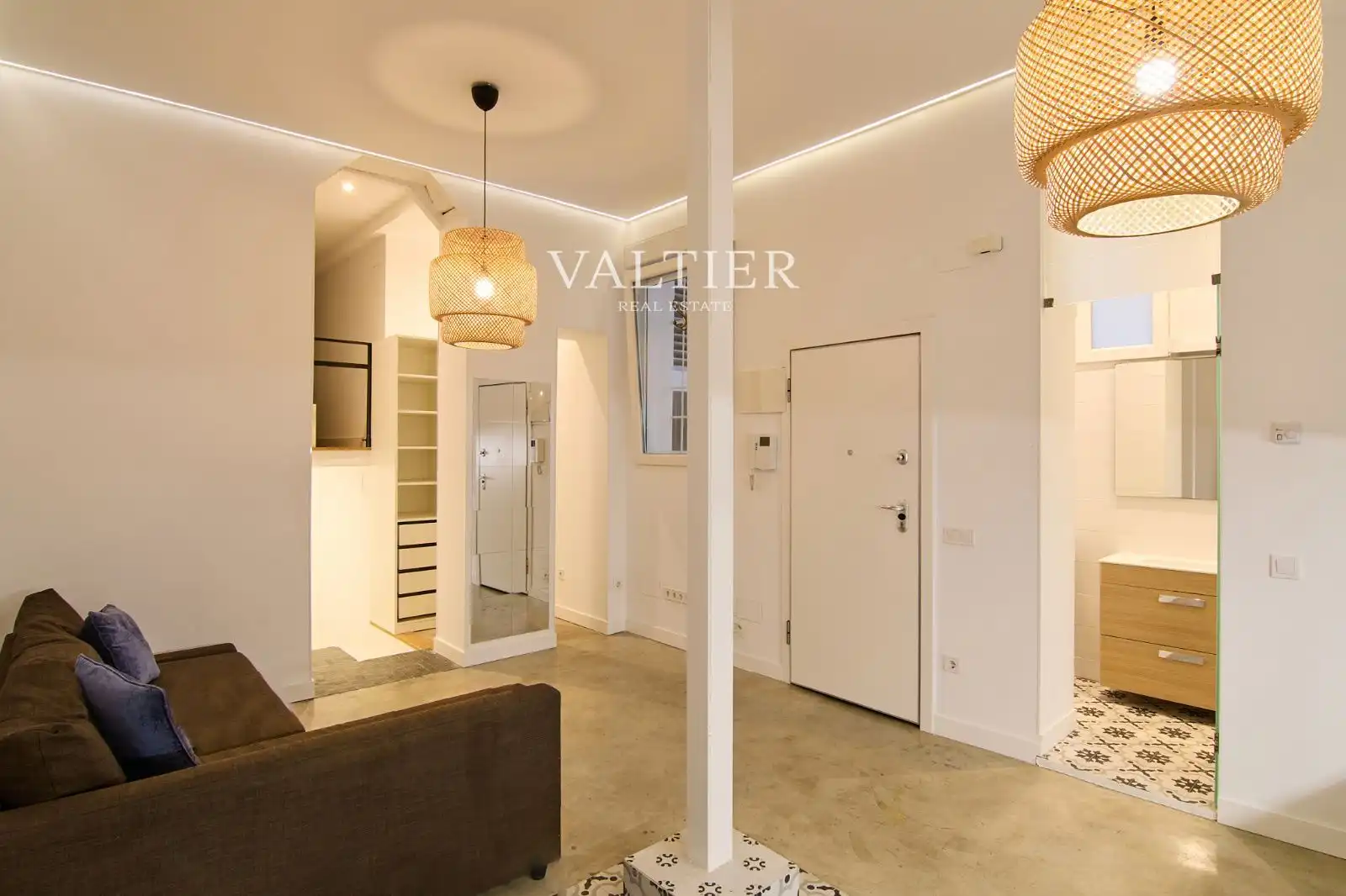 Flat for rent in Madrid  with Furnished
