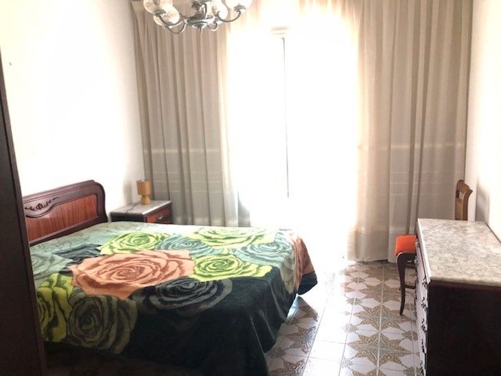 Habitación de Piso de alquiler en  Zaragoza Capital con Calefacción, Amueblado y Horno