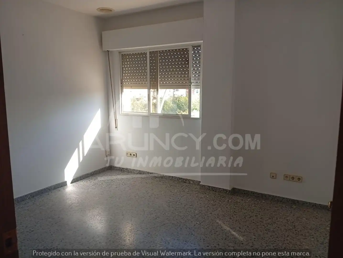 Habitación de Oficina de alquiler en Alcalá de Guadaira con Aire acondicionado