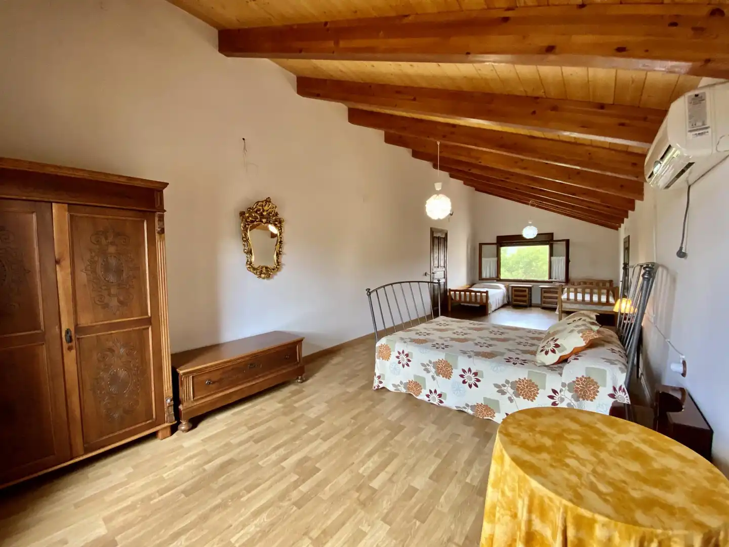 Habitación de Casa o chalet en venta en Los Cortijos  con Calefacción, Terraza y Trastero