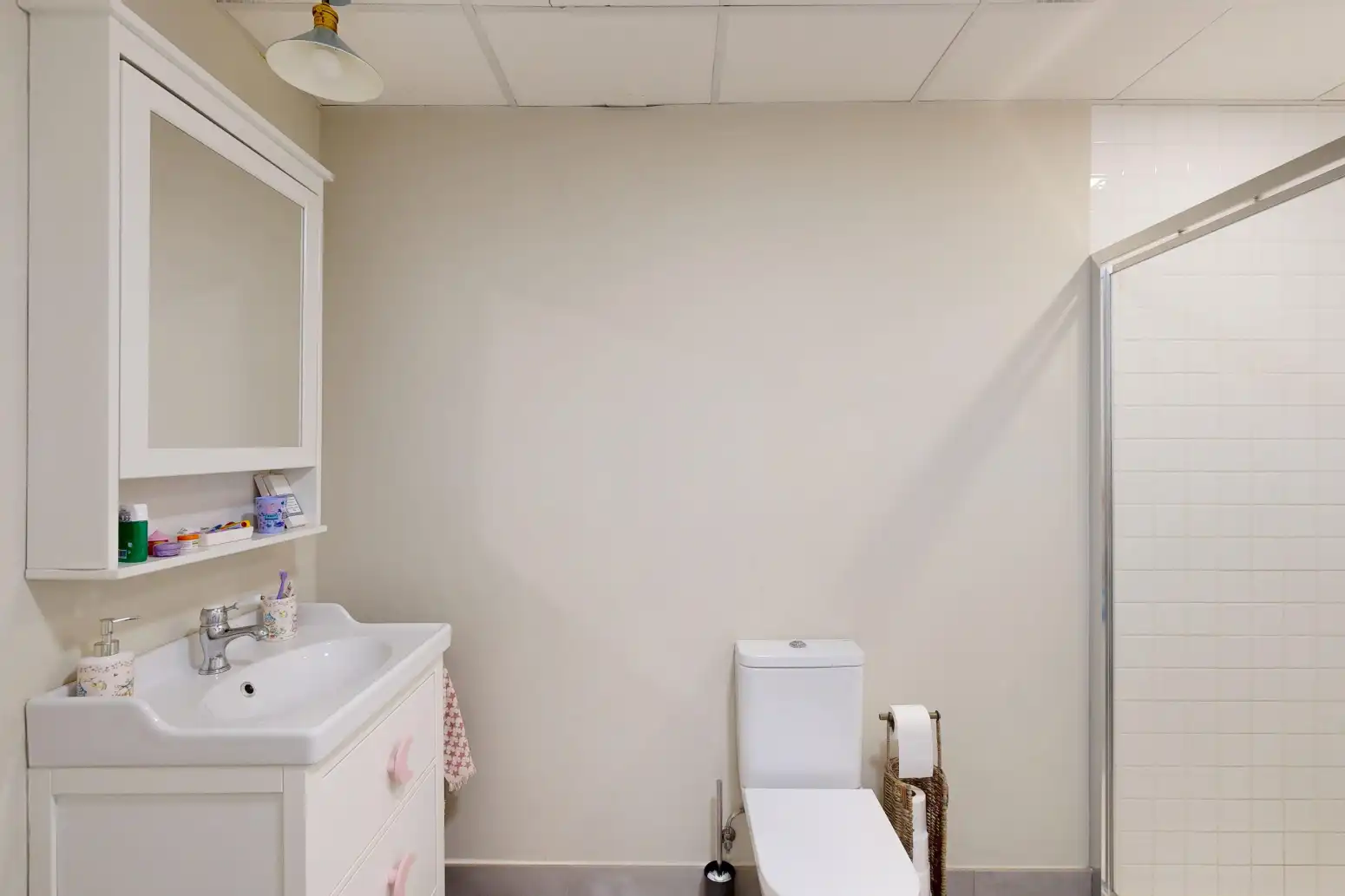 Bathroom of Houses for sale in Cartagena  with Air Conditioner, Parquet flooring and Terrace