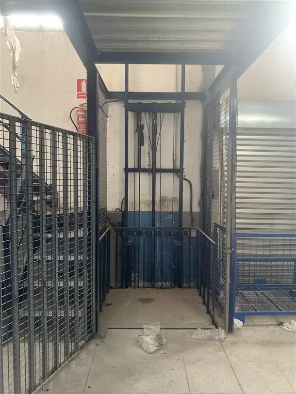 Nave industrial in affitto a Calle Salvador Fructuoso 9, imagen 4
