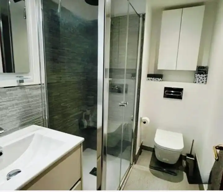 Badezimmer von Wohnung zum Verkauf in A Coruña Capital  mit Heizung, Parkett und Abstellraum