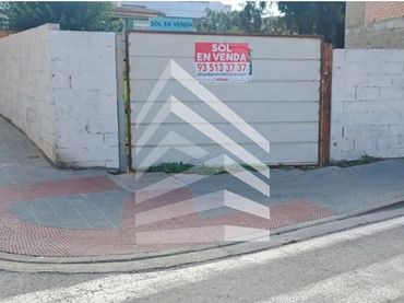 Terrenys i solars en venda a Emili Joan