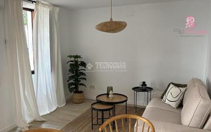 Living room of Flat for sale in Estepona