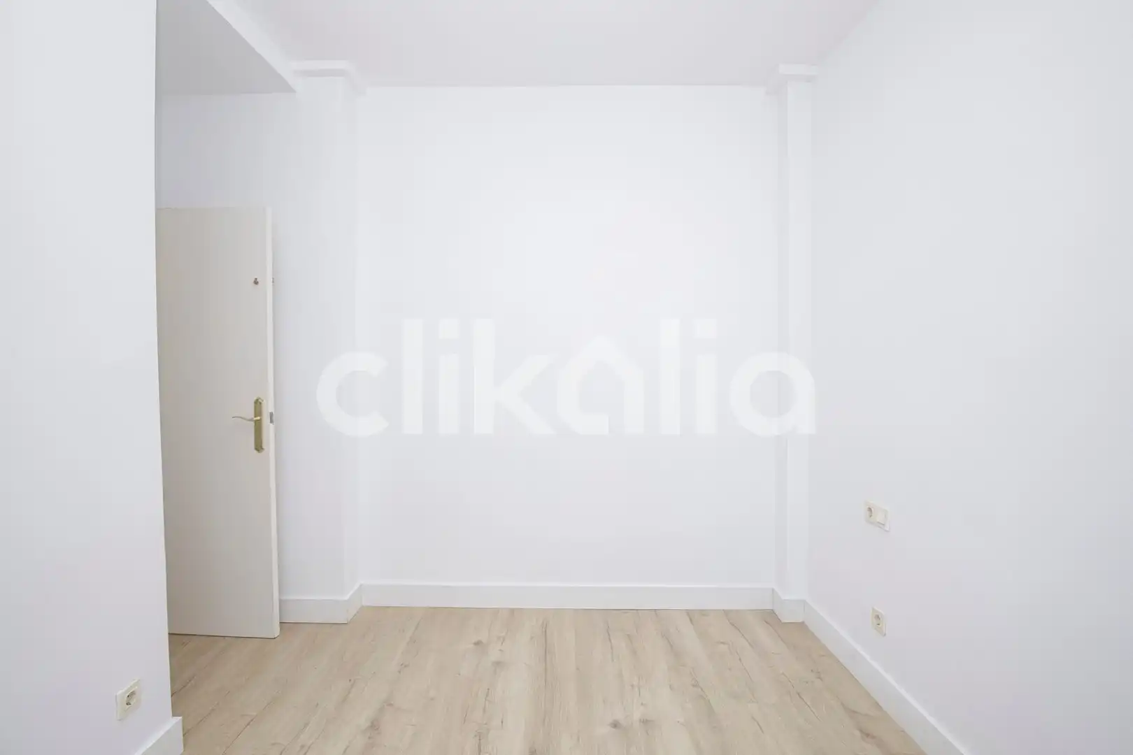 Flat for sale in La Marina del Port