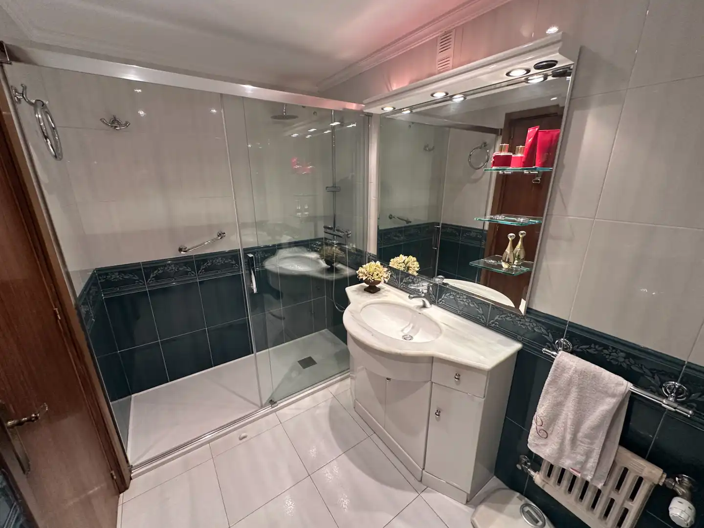 Baño de Piso en venta en Burgos con Calefacción, Parquet y Terraza