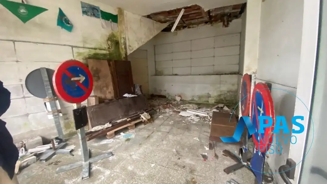 Geschaftsraum zum Verkauf in Santander